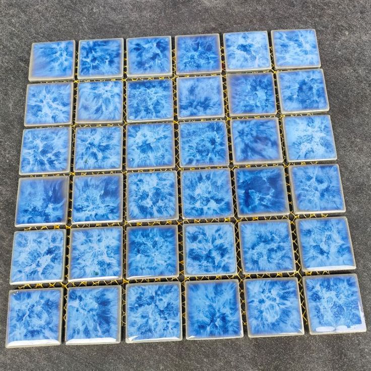 Mosaic Tile Kolam Renang Gradasi Biru